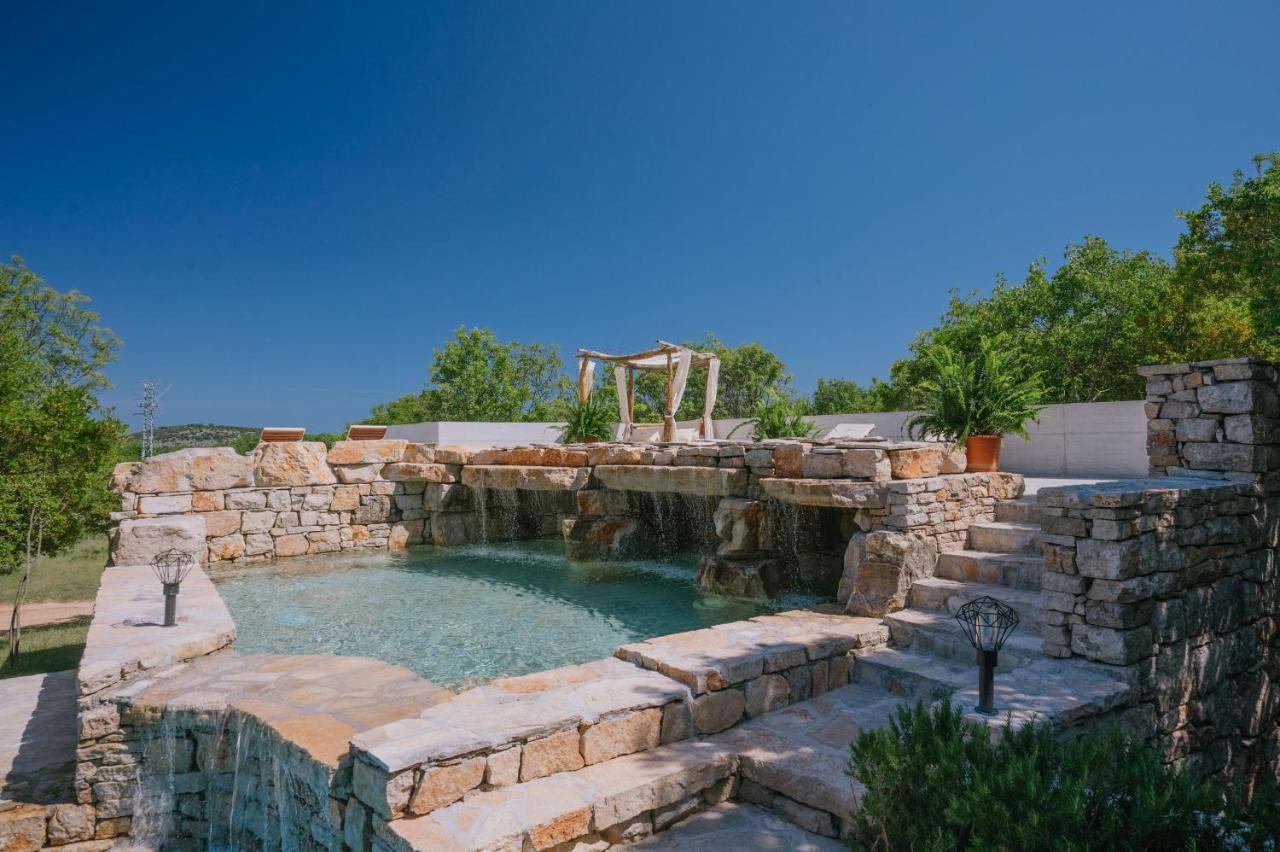 Nono Ban Hotel & Villa Gornji Humac Экстерьер фото